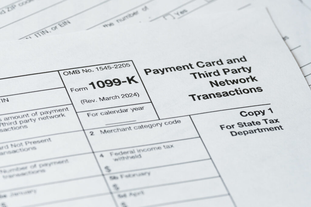 New IRS Reporting Rule Could Surprise Millions of Side Hustlers in 2026